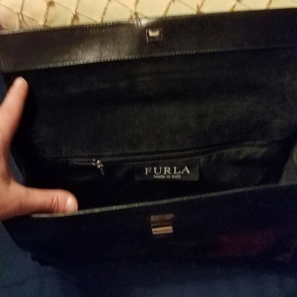 Furla black leather shoulder bag - Picture 4 of 5